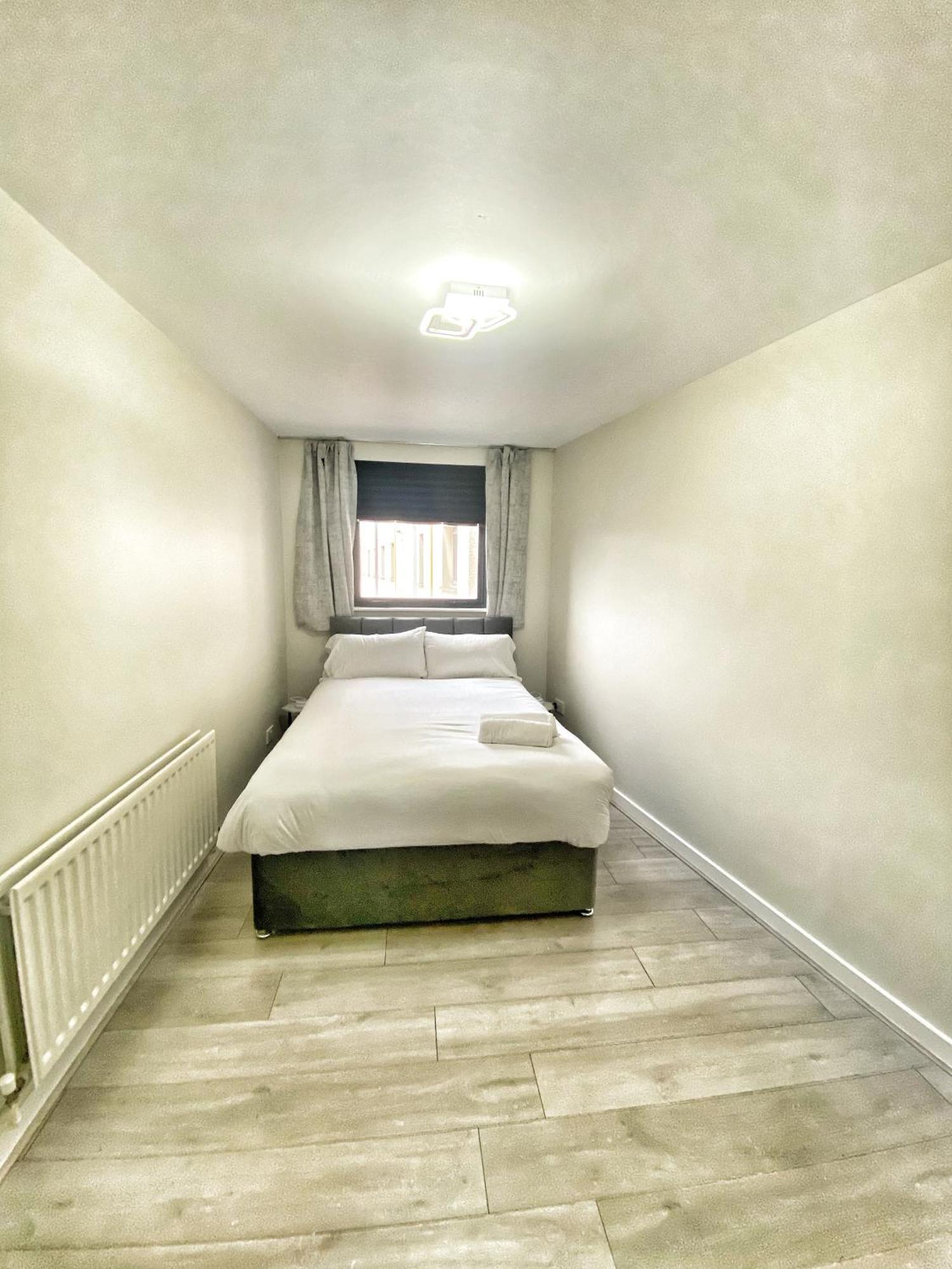 בלפסט 2 Bed City Centre Apt, Free Parking - Albert Clock, Customs House מראה חיצוני תמונה
