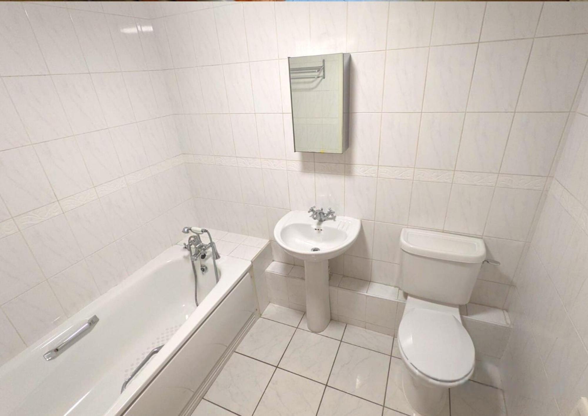בלפסט 2 Bed City Centre Apt, Free Parking - Albert Clock, Customs House מראה חיצוני תמונה